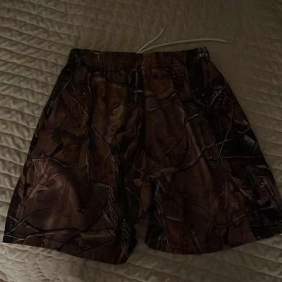 Eric Emanuel EE Basic Short
Camo Pink - Picture 2 of 3